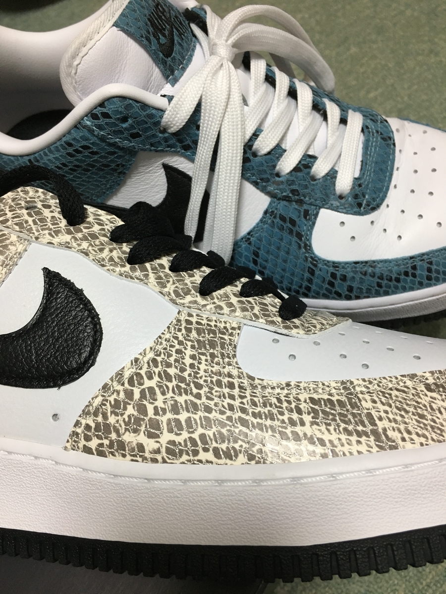 ナイキ　エアフォース1 アンロックド　バイユー　by you 白蛇 スネーク NIKE AIR FORCE 1 白蛇（2018年復刻）とNIKE BY YOU UNLOCKED（蛇）の