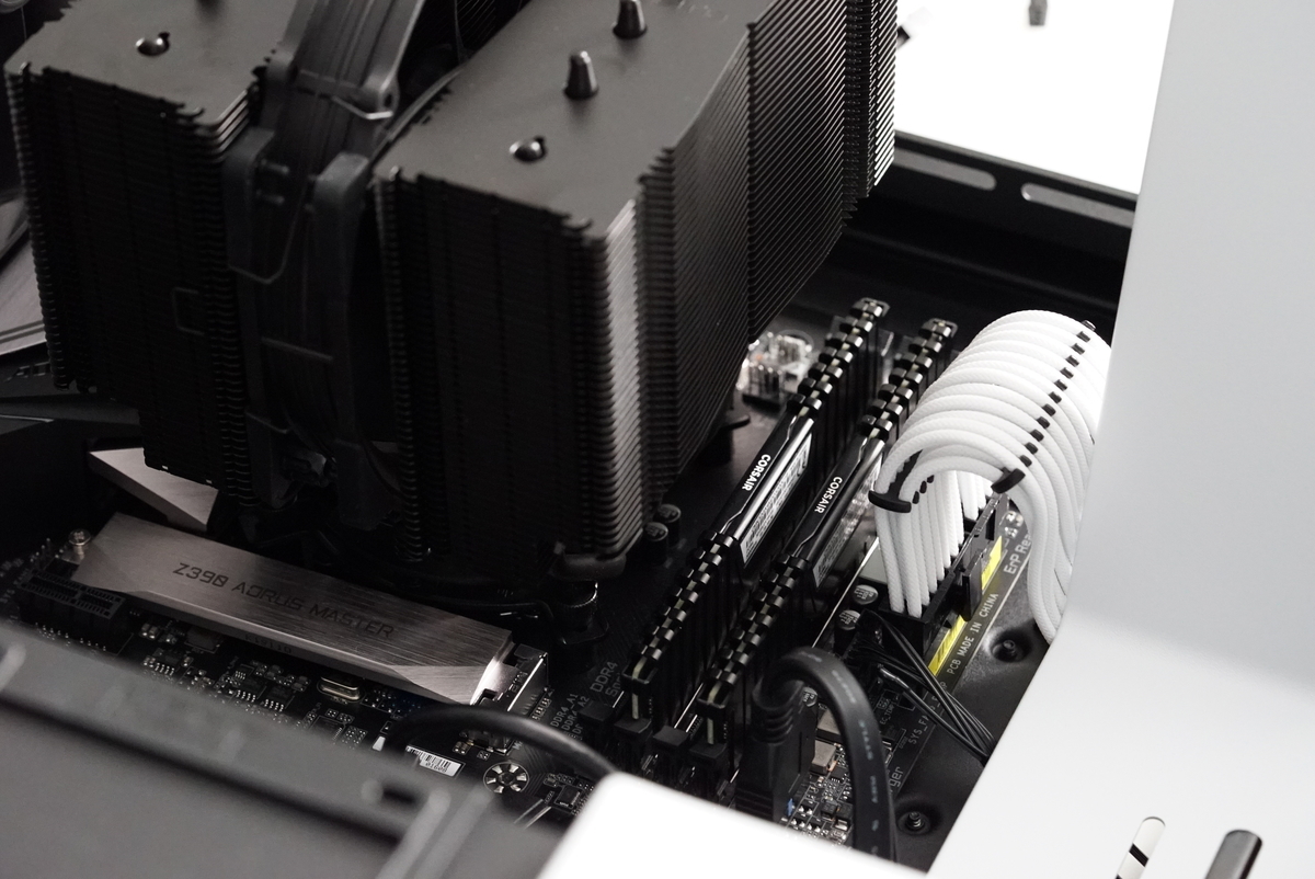 Noctua NH-D15 chromax.black ヒートシンクカバー付き Amazon.com: Noctua NH-D15 chromax.Black CPU Cooler with NA