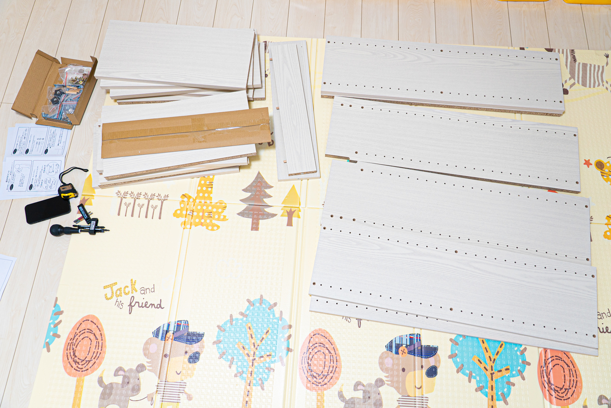 震度7に耐える、山五の突っ張り耐震本棚を買って組み立ててみた - つぐ