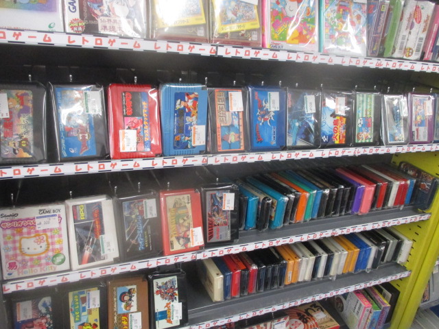 ゲーム屋巡り ファミコン版ドラクエ3後期romを探せ ゲーム積み立て名人 ゲーム屋巡り ファミコン版ドラクエ3後期romを探せ ゲーム積み立て名人