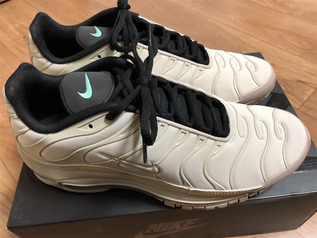 春に向けてNIKE AIR MAX 97 PLUSを買いました - つねゆき’s diary