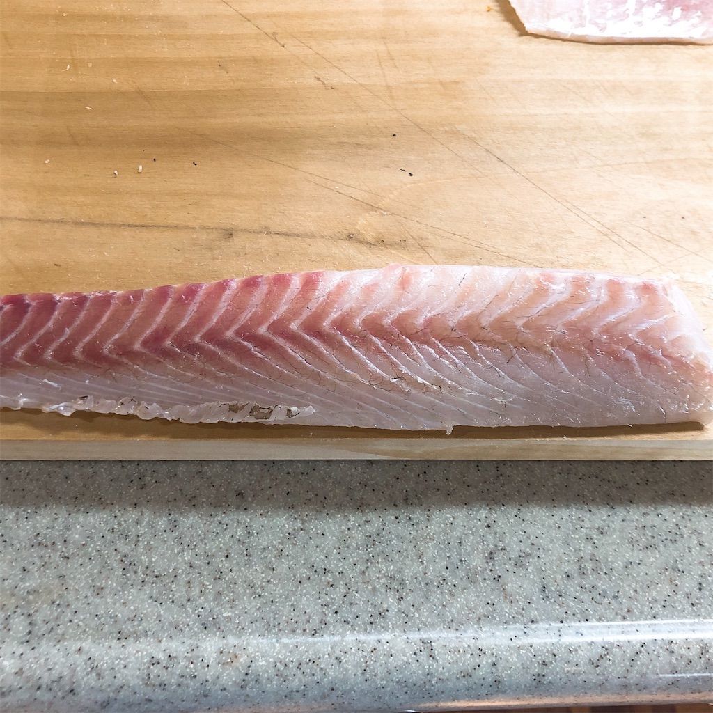 その向きは合っていますか 正しい刺身の切り方を詳しく解説 子どもと妻と釣りと僕
