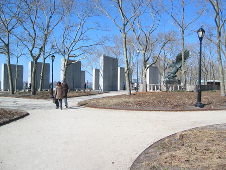 ビル街が墓標のよう