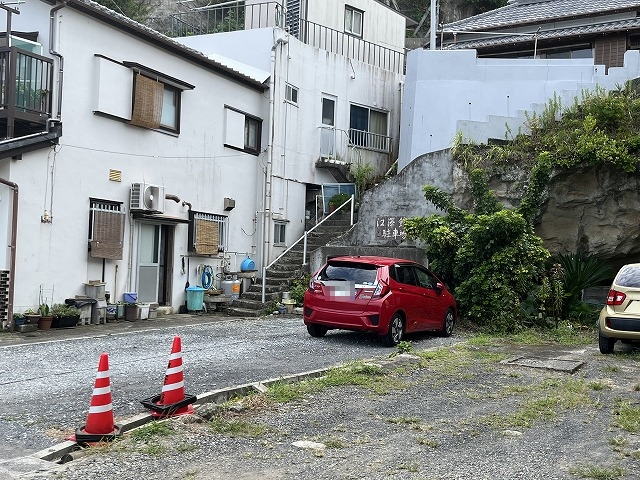 江澤館　駐車場