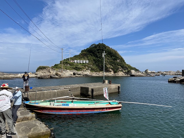 鴨川　仁右衛門島