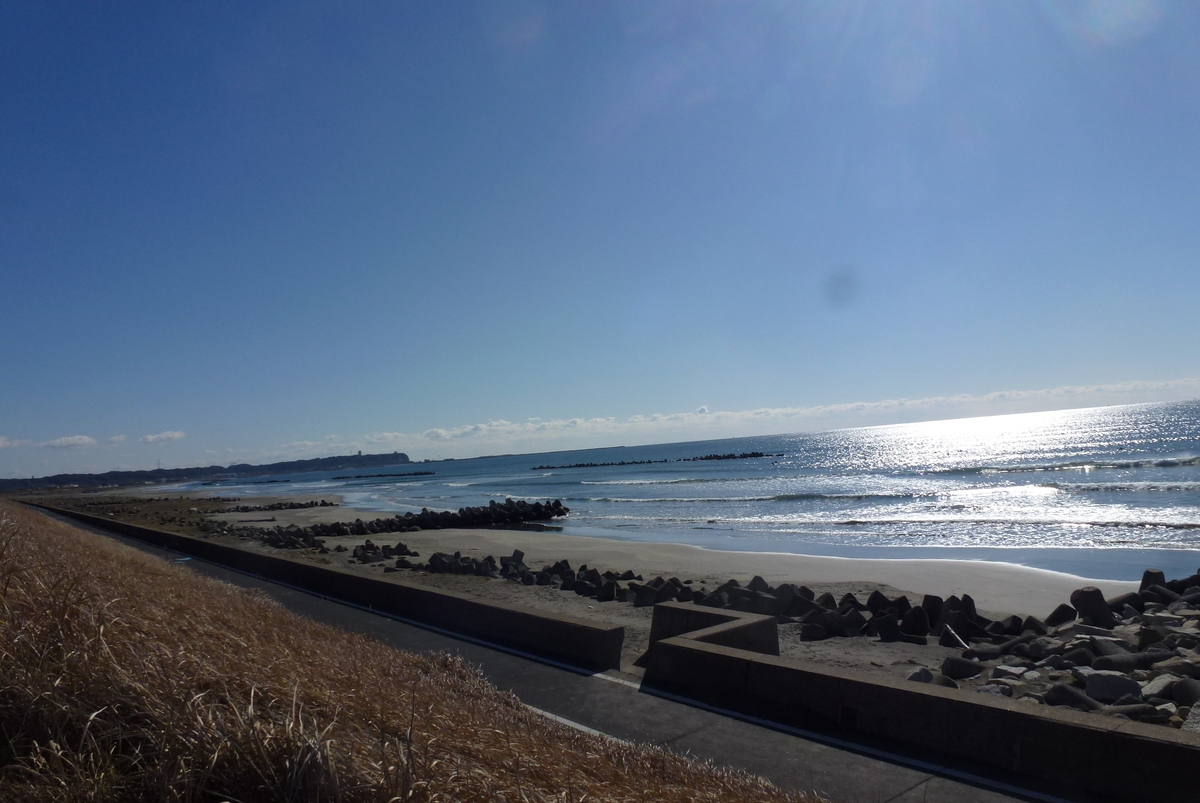 九十九里オートキャンプ場　太陽と海　海への道