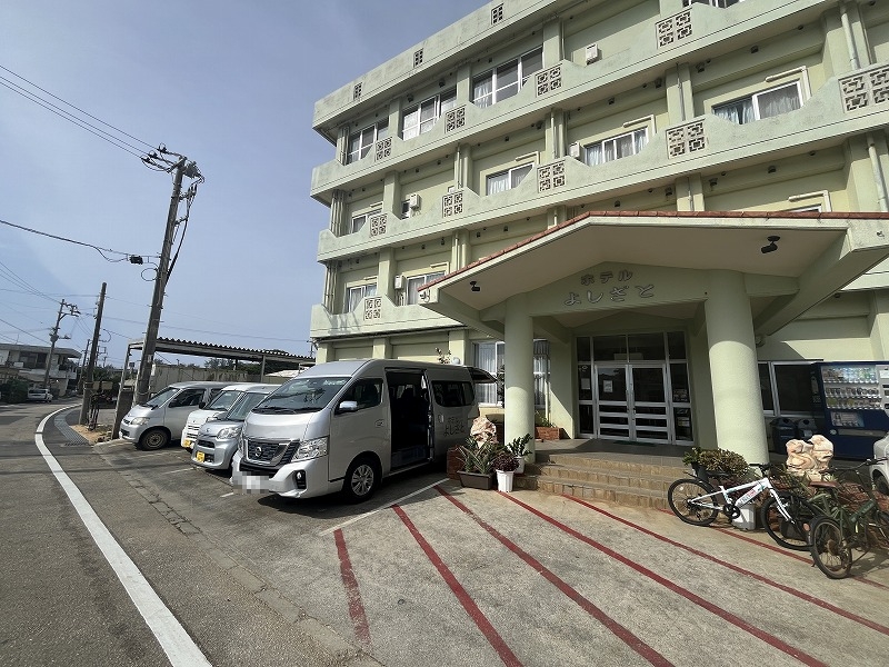 南大東島　ホテルよしざと　送迎車