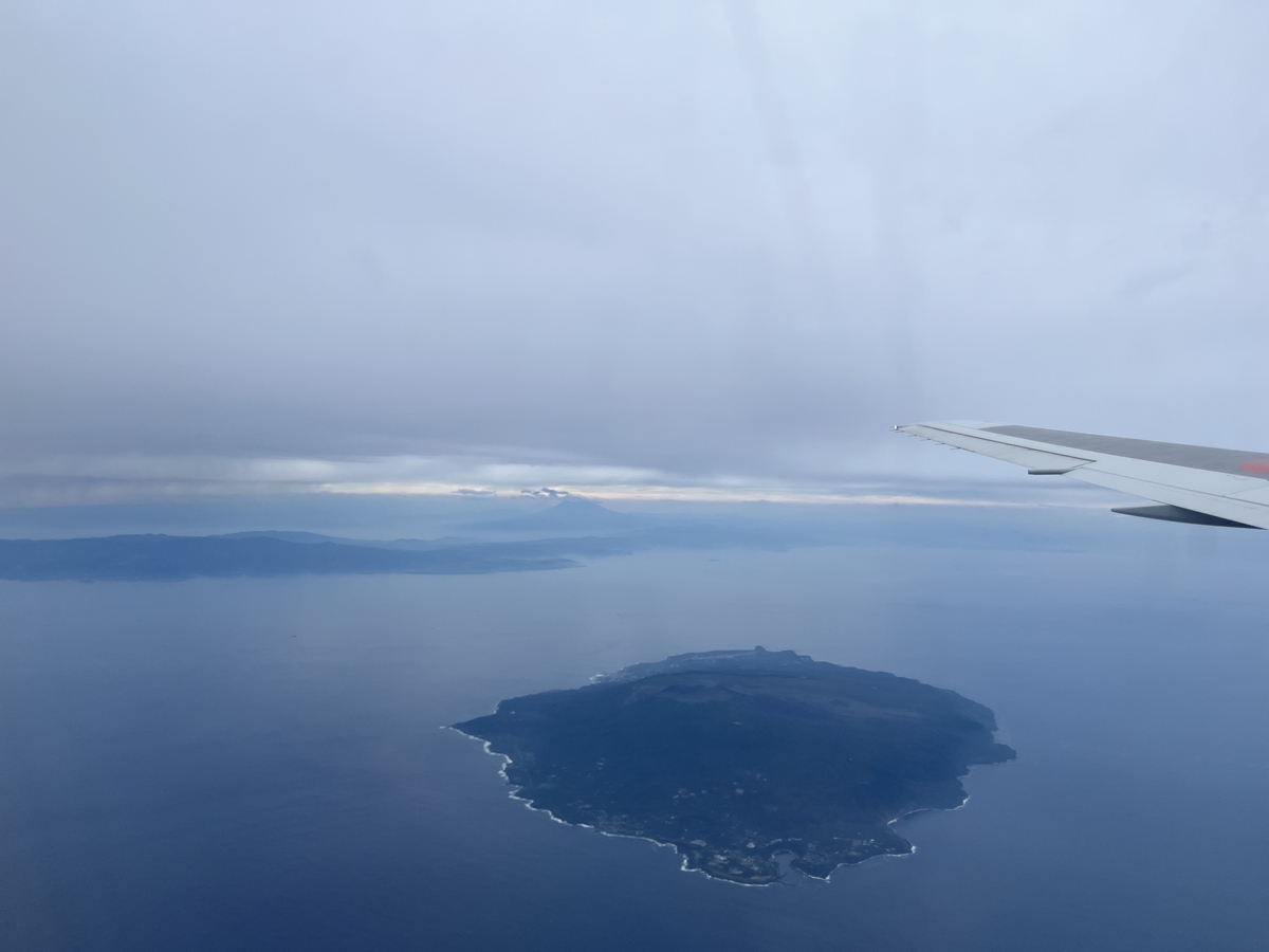 那覇　羽田　ANA　機内から伊豆大島