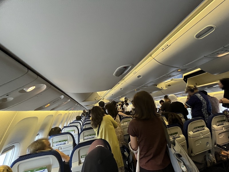 那覇　羽田　ANA　機内