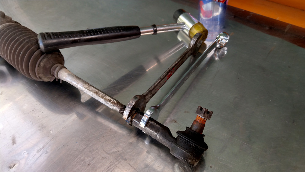 ステアリングロッド＆タイロッドエンドのOH サンデーメカニック見習いのクルマいじり