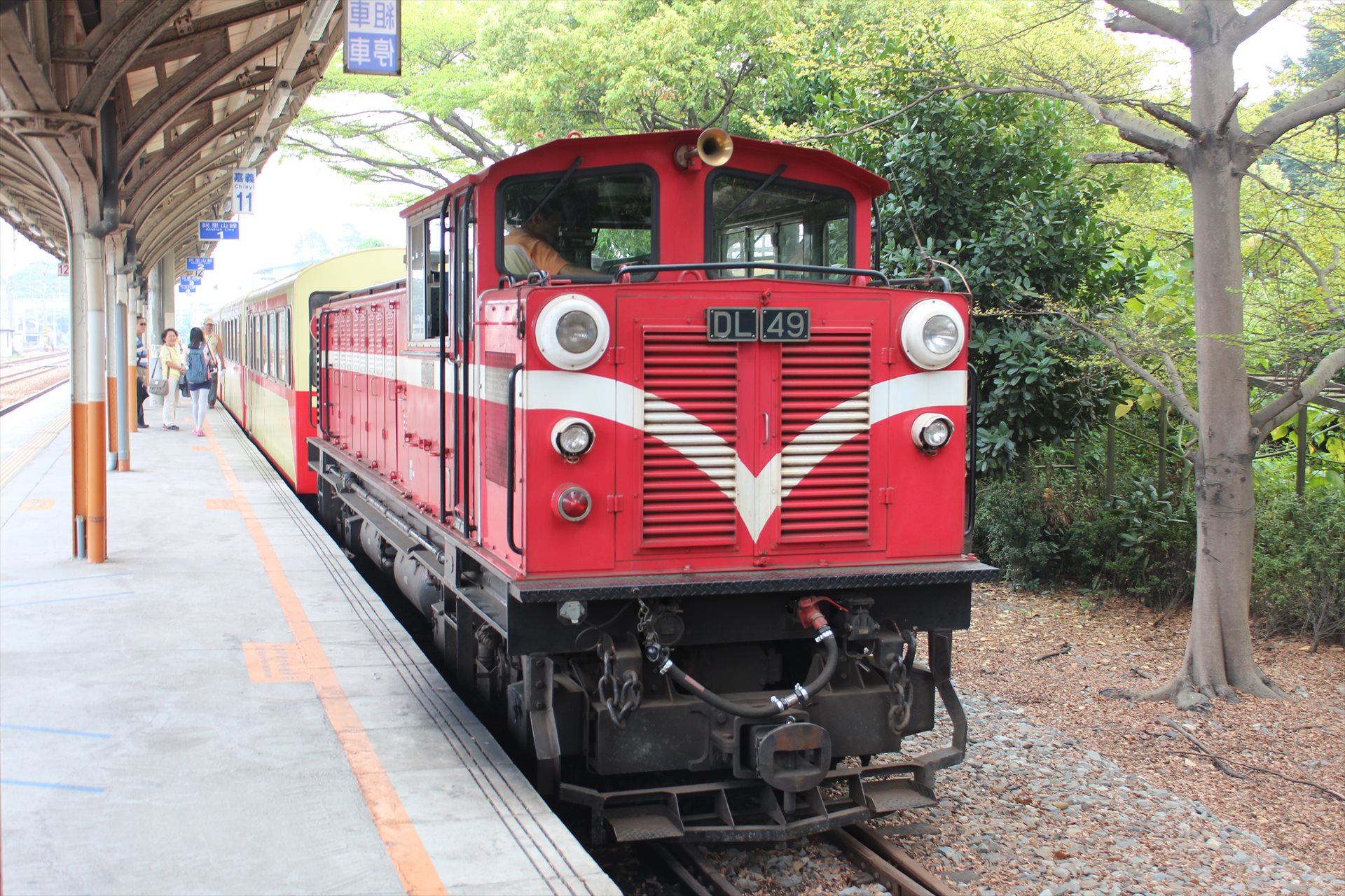 阿里山森林鉄道に乗って台湾の桜を見る 台湾一周巡検 07-01 - twinrail.log