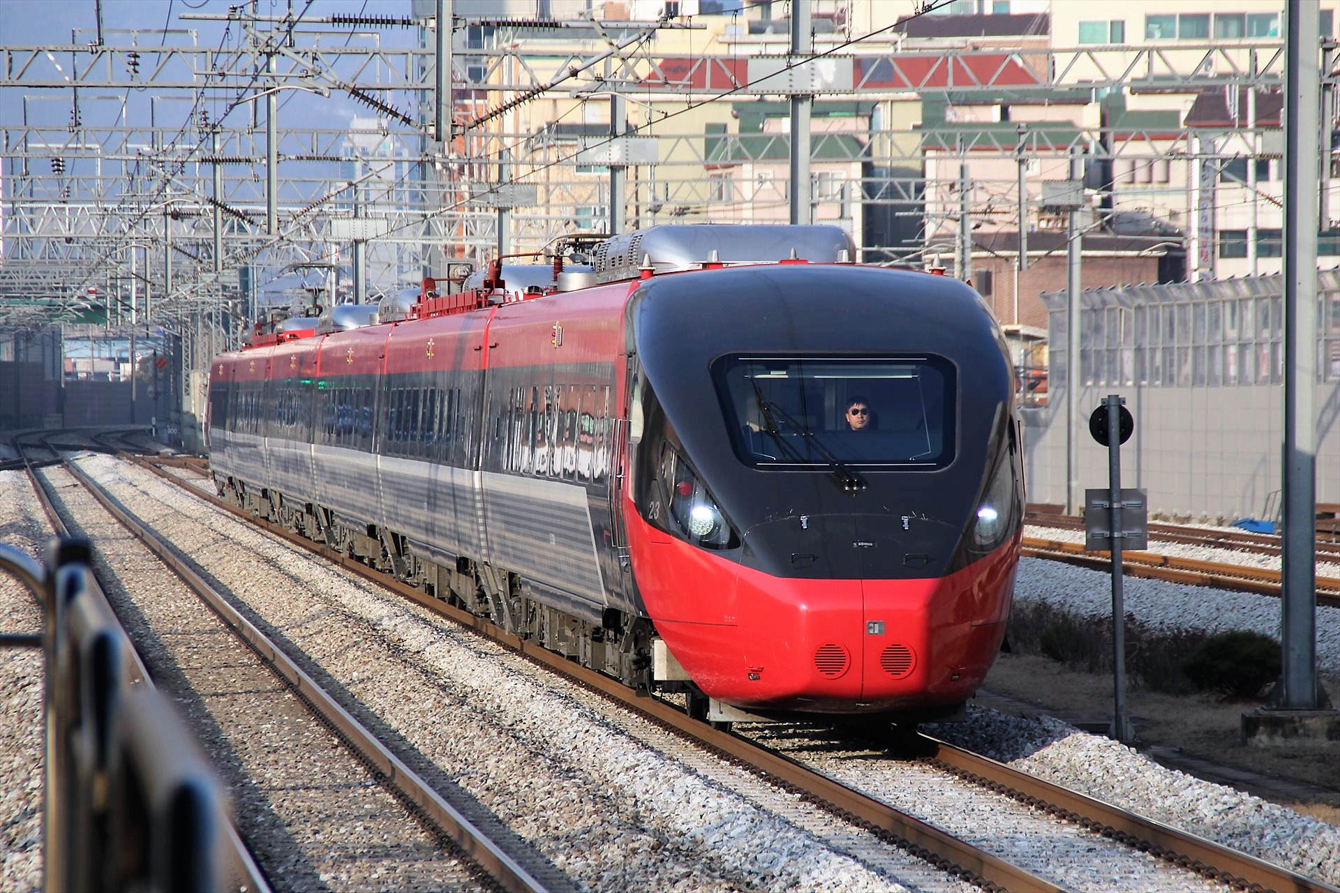 高評価なギフト 関釜フェリーでソウルの列車を撮影しにいく 韓国ソウル巡検 11 邦画・日本映画