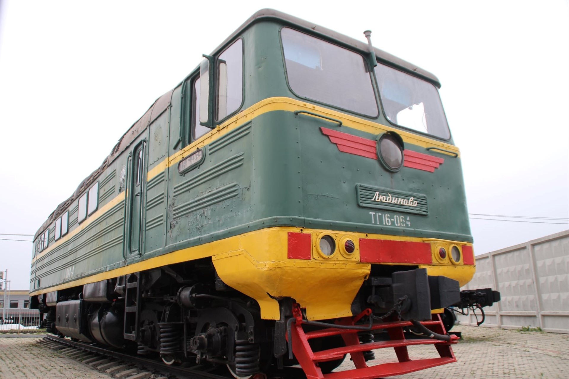 Amazon | ZSH-1-2Mヘルメット レプリカ ロシア軍 TIG アルファ