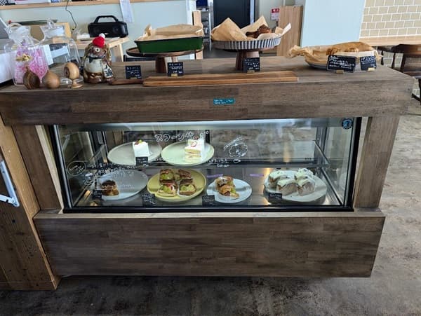 ケーキが入っているショーケース