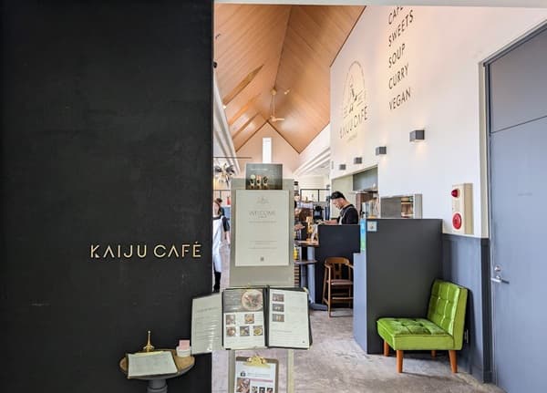 カフェの入口