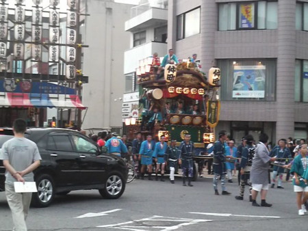 すったもんだのお祭り広場2(交通規制なし)