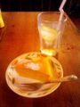 今日は+100円でドリンク追加したらおまけでケーキついてきた。笑