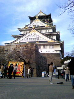 大阪城公園なう。夕焼け空に照らされてキレイ。ジョギング３周10km也