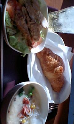 今日は胃が痛くならないようにしっかり食べるぞ！