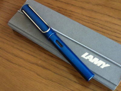 試し書きの後、購入しました。LAMY アルスターのオーシャンブルー・極