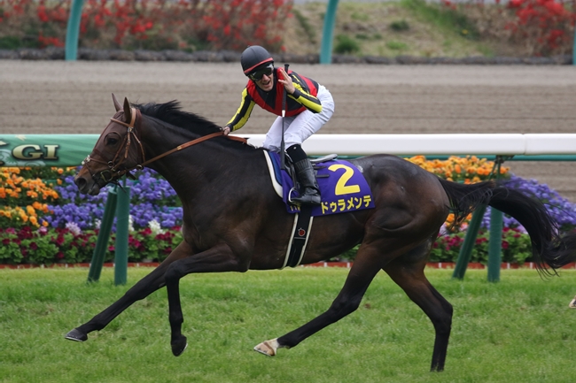個別「I'm 4times champion！皐月賞4勝目のミルコ・デムーロ＆ドゥ
