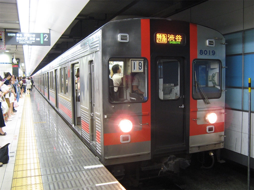 特急として運転された8019F(2017/6/4@横浜)