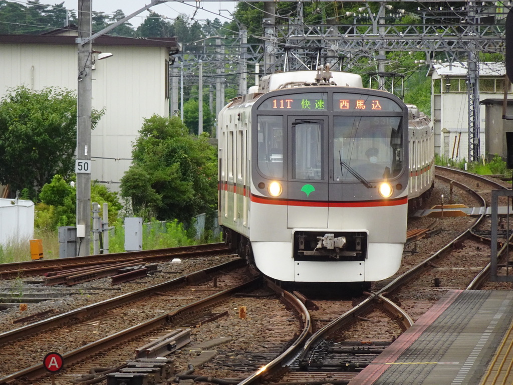 折り返し京成佐倉駅2番線に入線する都営5316F快速西馬込行き(2021/7/3)