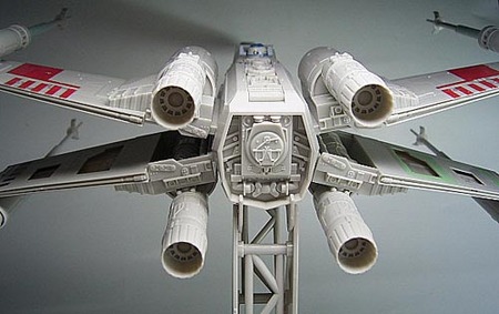 【未使用】 STARWARS X-ウイング ファインモールド 1/48 ファインモールド版 1/48・Xウイングを、凸凹のお店さんで撮影