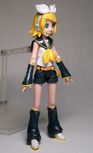 Figma 鏡音リン レビュー - アオイ模型店