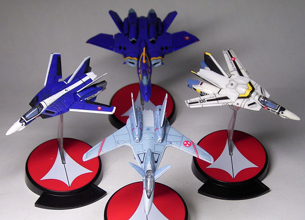 1/200 マクロス　バリアブルファイターズコレクション Amazon.co.jp: 1/200マクロス バリアブル ファイターズ