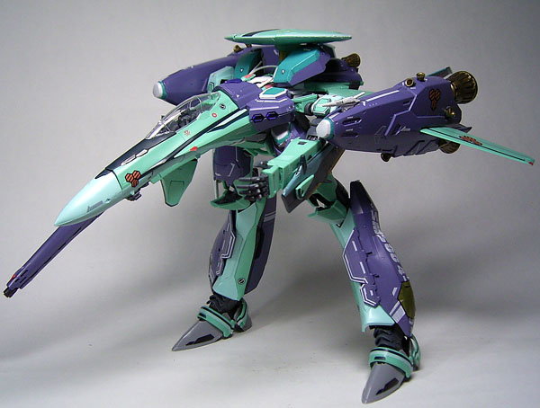1/72 RVF-25 メサイアバルキリー ルカ機＋スーパーパック レビュー