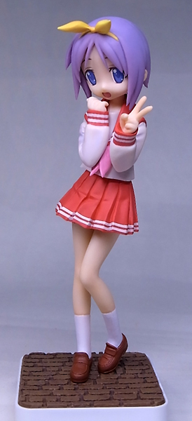 らき☆すた 柊かがみ＆つかさ 制服Ver.セット 1/12 スケール　フィギュア Amazon.co.jp: らき☆すた 柊かがみ&つかさ 制服Ver.セット. (1