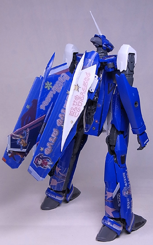 バンダイ 1/72 VF-25Fメサイアバルキリー ランカデカルチャーデカール Amazon | 1/72 VF-25F メサイアバルキリー アルト機 ランカデ