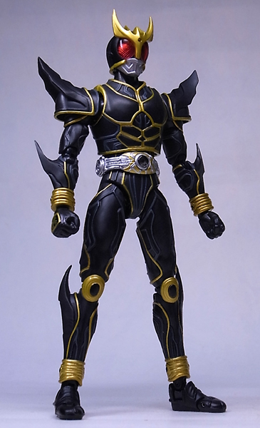 フィギュアーツ 仮面ライダークウガ フィギュア アルティメットフォーム Amazon.co.jp: S.H.Figuarts（真骨彫製法） 仮面ライダークウガ