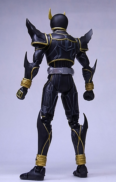 S.H.フィギュアーツ 仮面ライダークウガ アルティメットフォーム