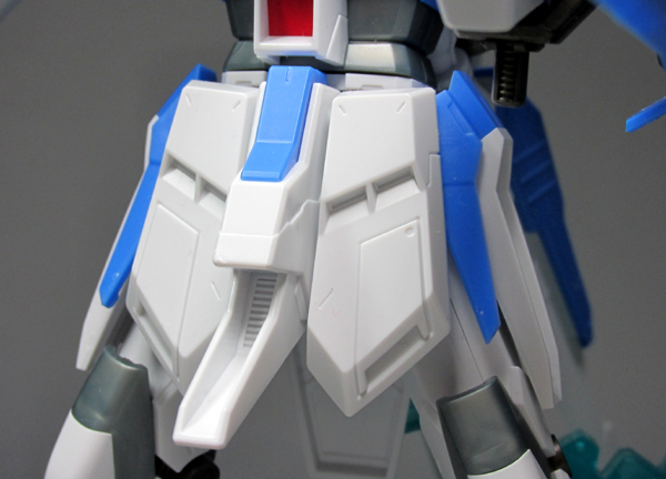 HGBF 1/144 RX-93-ν2V Hi-νガンダムヴレイブ 素組レビュー