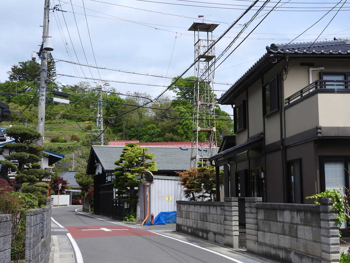 見張り台がユニーク 岡谷市湊の火の見櫓 - 透明タペストリー2
