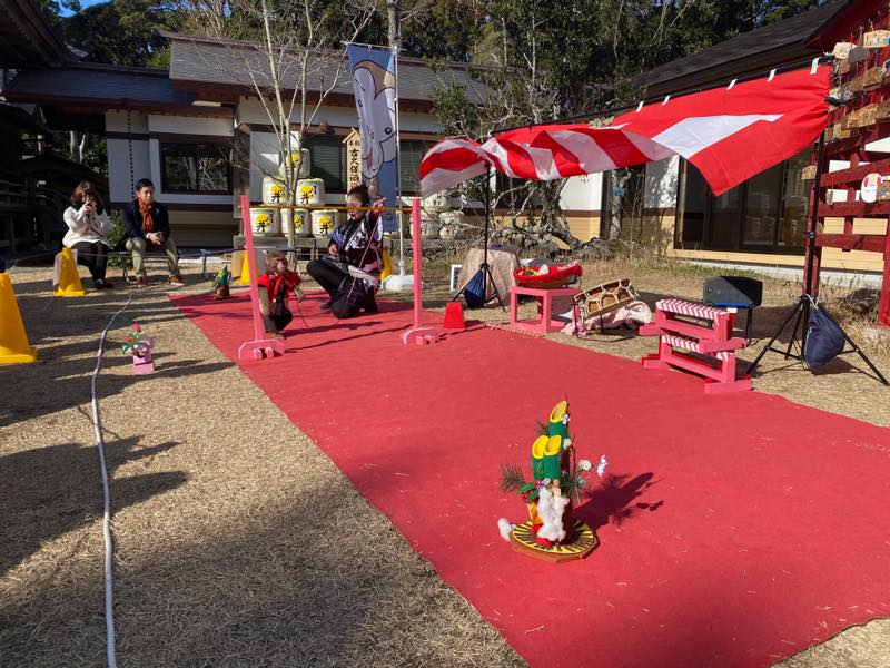 f:id:u_rotas:20200106184431j:plain f:id:u_rotas:20200106184431j:plain