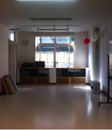 f:id:uchikoyoga:20161009224709j:image:h300:right