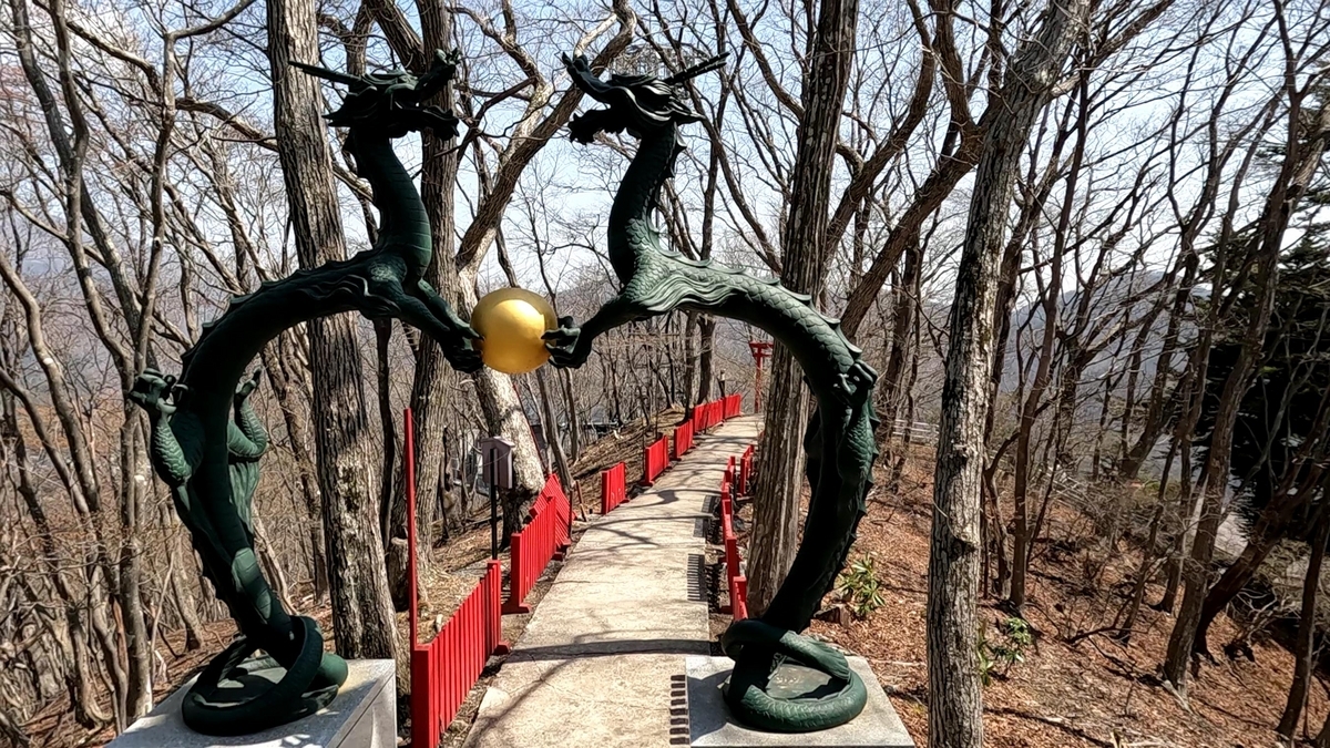温泉神社（山頂）