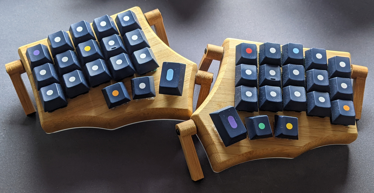 分割メカニカルキーボード 36キー cover_news133.jpg