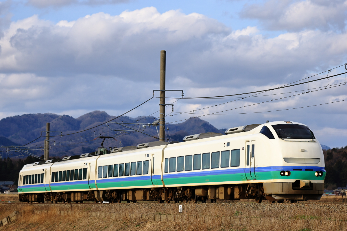 【Bトレ塗り替え品】E653系 上沼垂色 Bトレ】上沼垂色のE653系 #Bトレ推進日間 - YouTube
