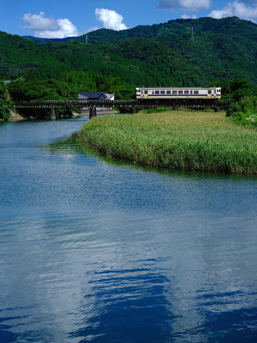 風景写真 善田川を渡る九州色のキハ40を撮る！(日南線撮影編) - 続 うっかり鉄の