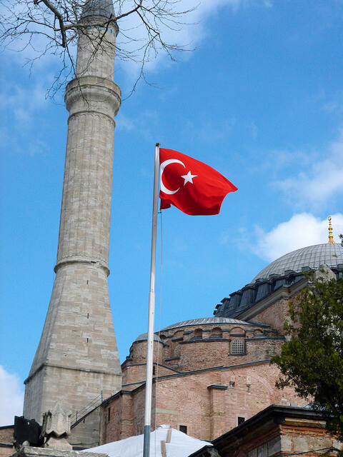 投資家が注目するトルコ関連投資は大丈夫なのか