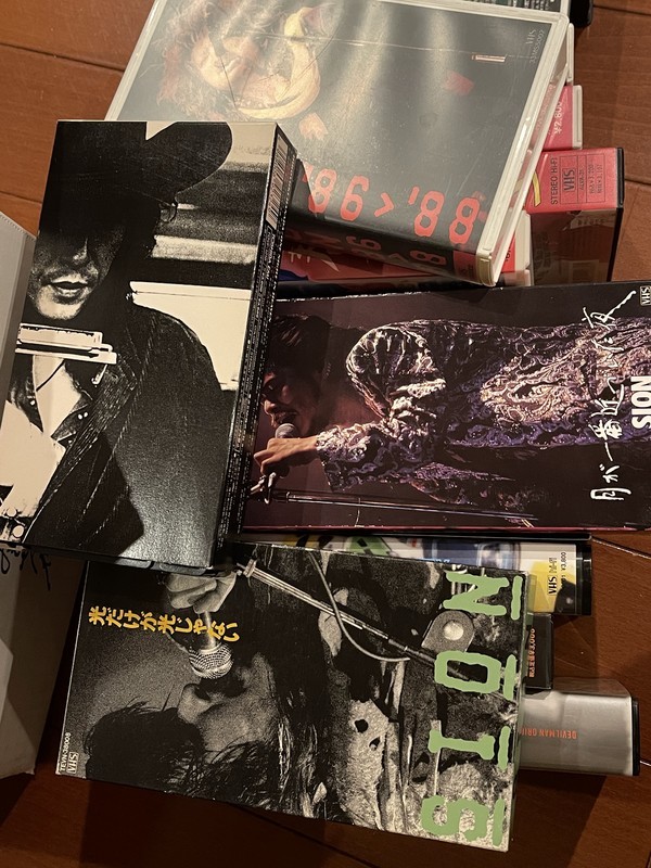 686 音楽ビデオとカセットテープの断捨離（CDは恐ろしくてまだ手