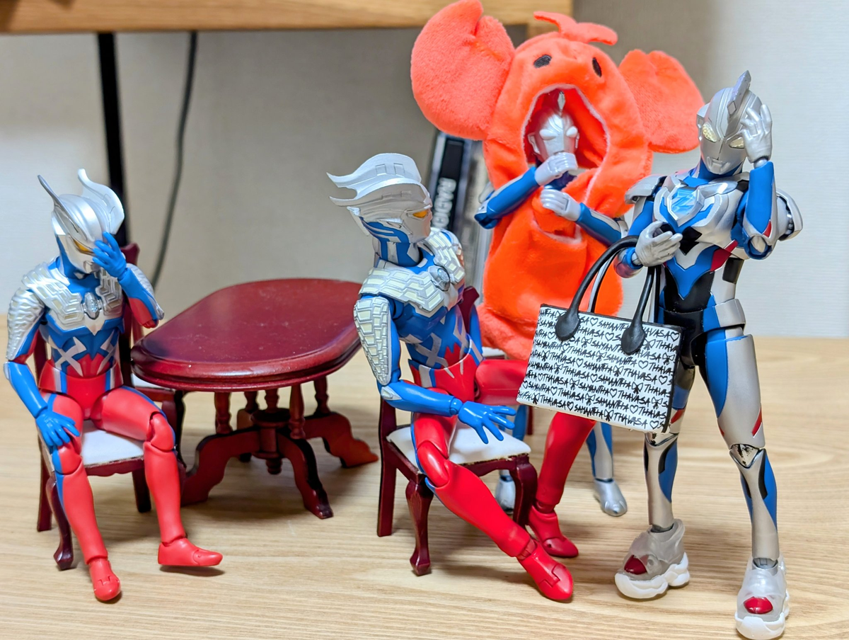 ã¢ãŒãã®ãŒããã¯å·Šæãé¡ã«æ·»ããŠæ Œå¥œãã€ããŠç«ã£ãŠãããåŸãã§ã¯ã¢ã¯ã·ã§ã³ã®ãŒããã峿ãå£ã«åœãŠãŠçŸšæã®æ§åãã¢ãŠãã®åã¯æ€
åã«åº§ã£ããŸãŸãããªã¢ã¯ã·ã§ã³ã®ãŒãããæ¯ãè¿ã£ãŠãããã¢ãŒãã®ãŒãã¯ãã€ãããŠå·Šæã§é¡ãæŒãããŠããã