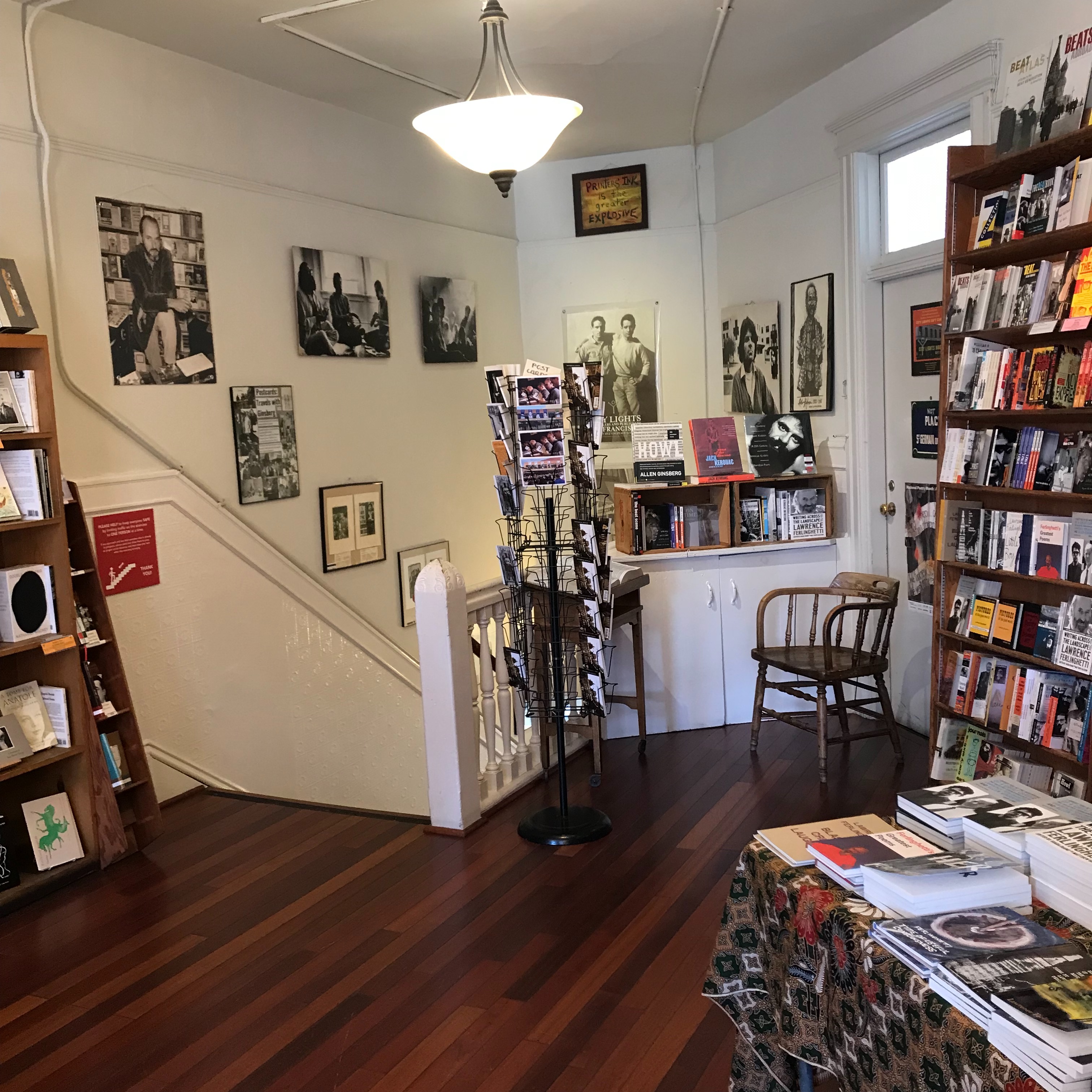 本の聖地『CITY LIGHTS BOOKSTORE』 - umauma-gohan diary