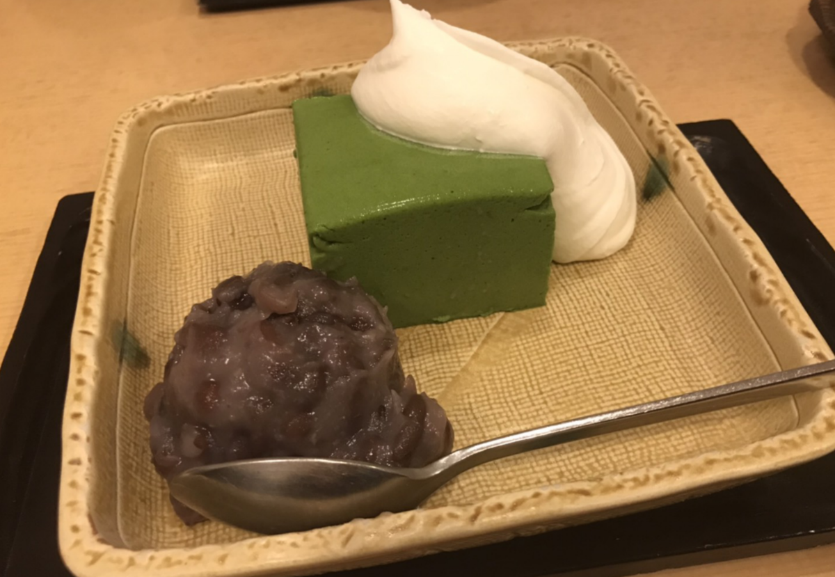 神楽坂で食べた抹茶ババロア