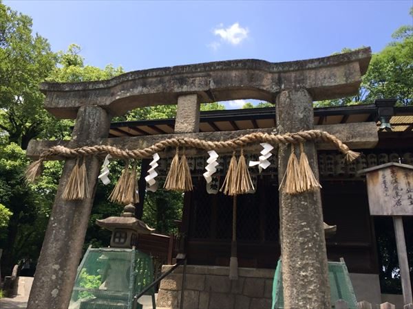 唐破風鳥居