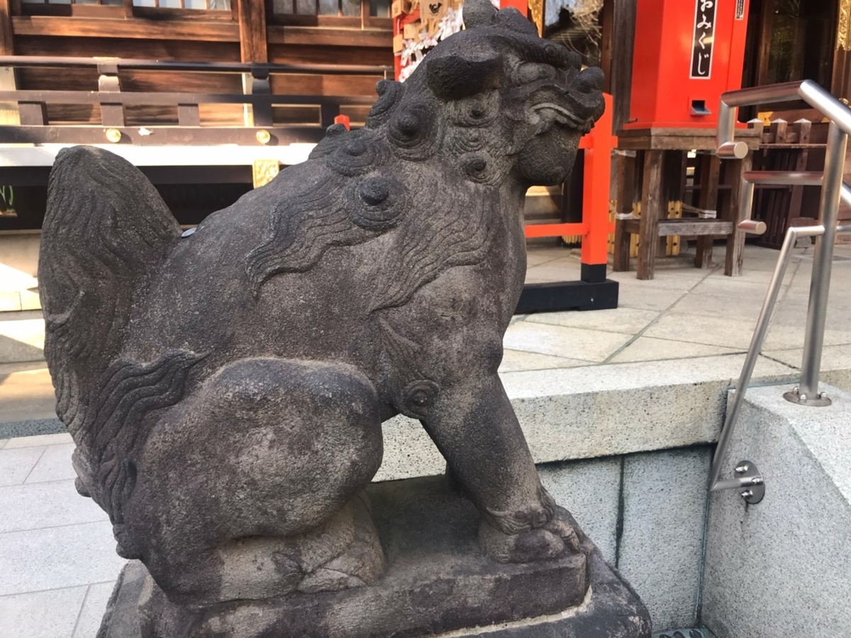 新宿十二社熊野神社の狛犬